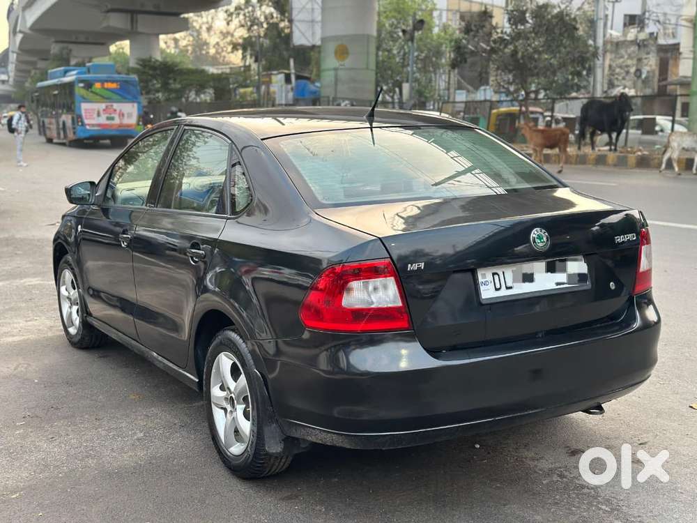 Skoda Rapid 2013-2016 1.6 Mpi At Elegance Black Package, 2012, Petro..