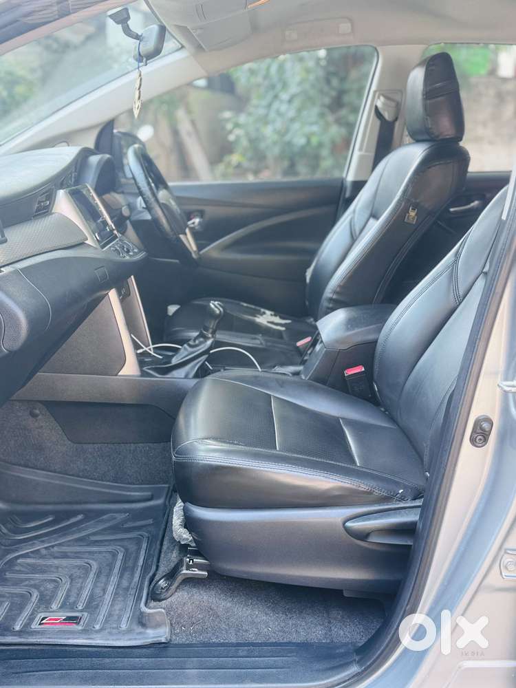 Toyota Innova Crysta [2020-ongoing] 2.7 Gx Mt 7 Str, 2022, Diesel