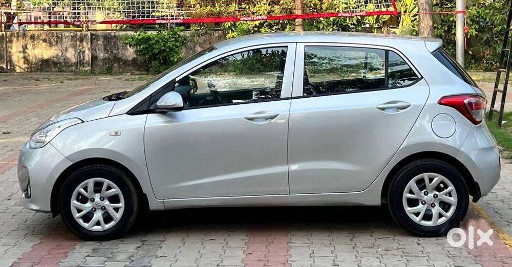 Hyundai Grand I10 2016-2017 Sportz Celebration Edition, 2016, Petrol