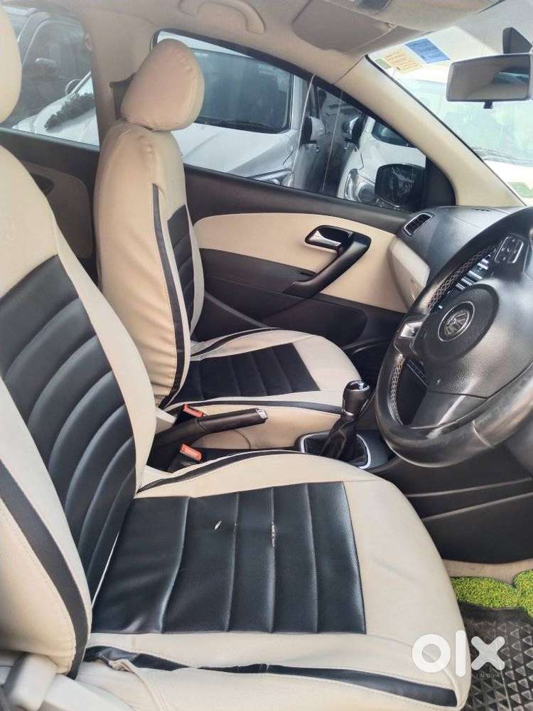Volkswagen Polo Petrol Highline 1.6l, 2013, Petrol