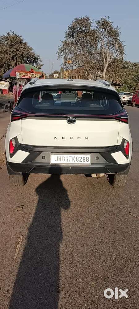 Tata Nexon 2023 Petrol
