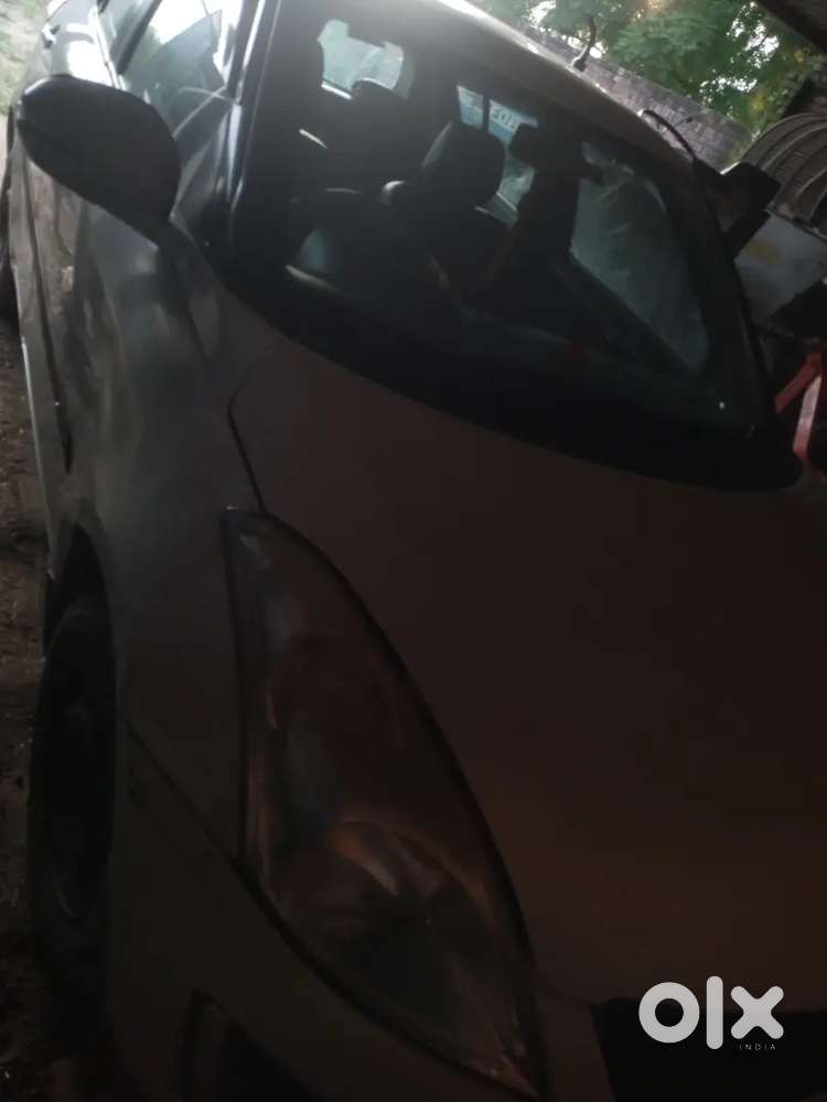 Maruti Suzuki Swift 2012 Diesel 118000 Km Driven