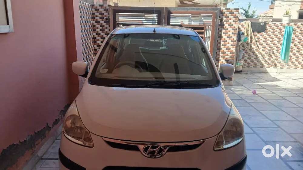 Hyundai Aura 2010 Second-owner