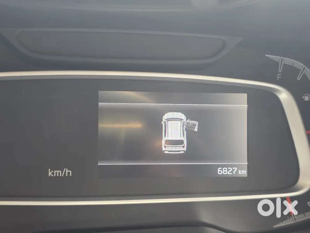 Kia Sonet 2026 Petrol 6827 Km Driven Htk +(o)