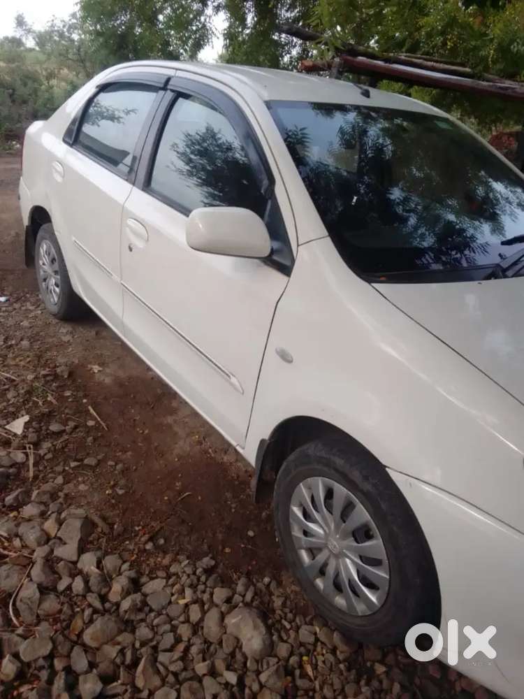 Toyota Etios 1.5 G 2012