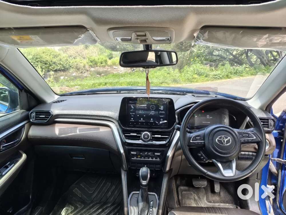 Toyota Urban Cruiser Hyryder 1.5 V Hybrid, 2022, Petrol
