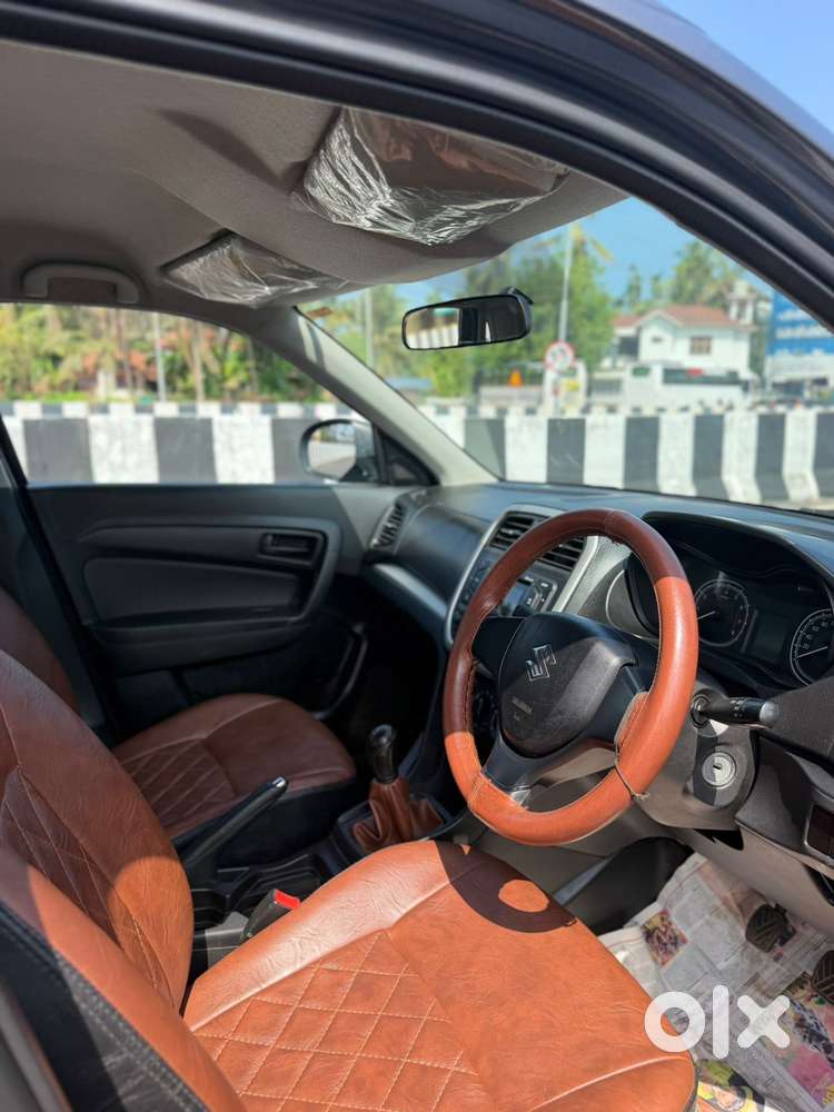 Maruti Suzuki Brezza Lxi S-cng, 2022, Petrol