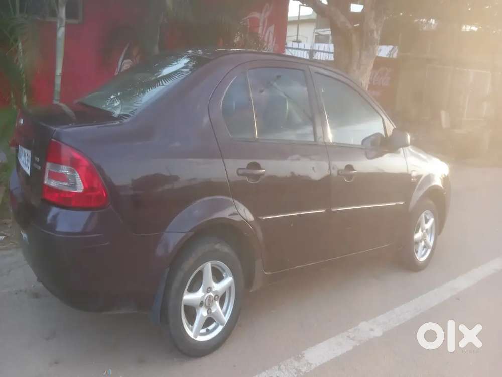 No insurance and FC.1.6 power ingen.laxury car.full power ingen.