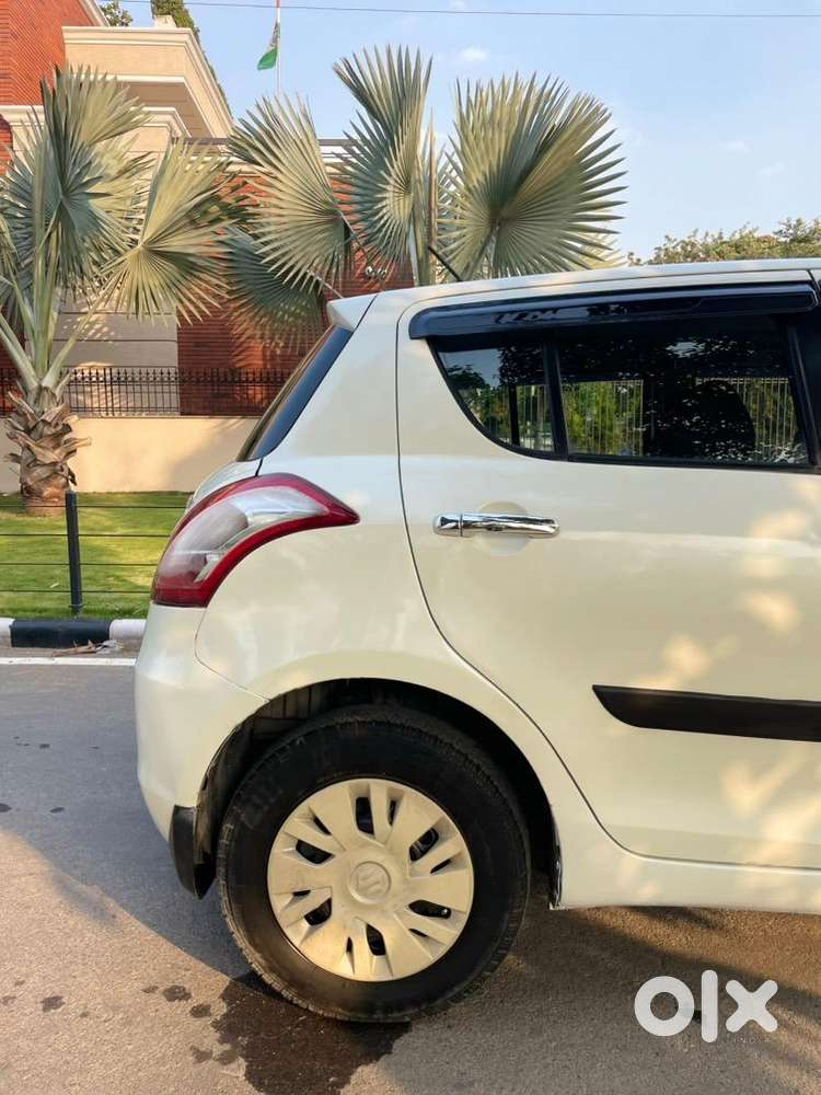 Maruti Suzuki Swift Vxi Cng + Petrol 2013  Well Maintain