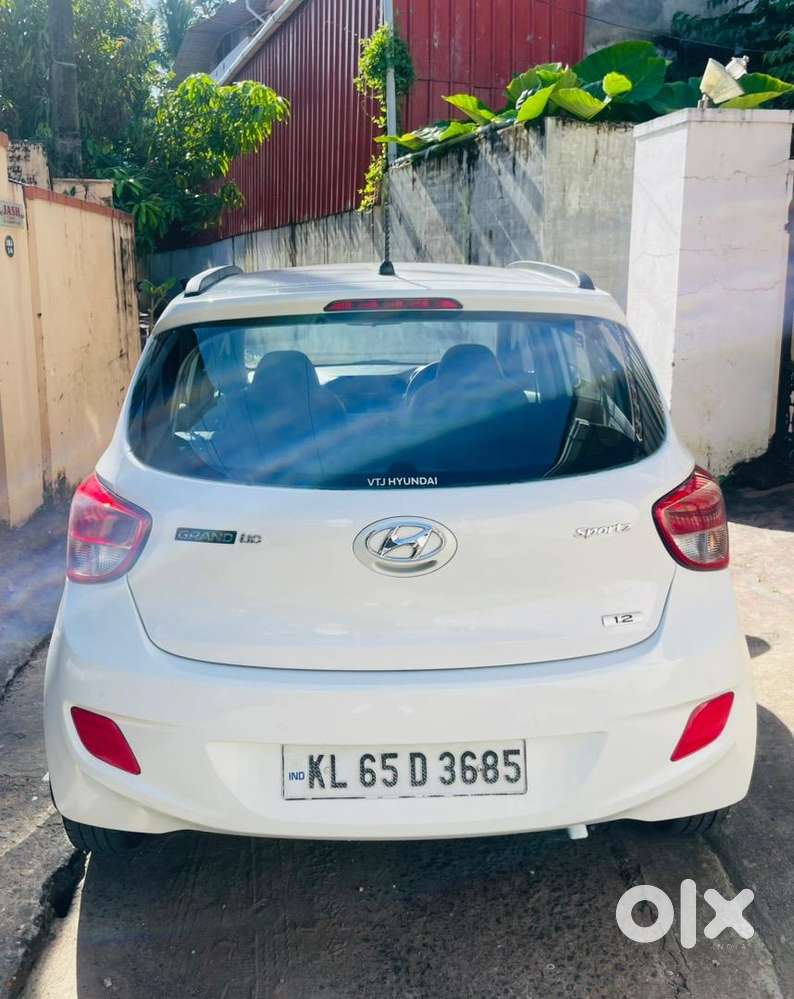 Hyundai Grand I10 2014 Petrol Well Maintained