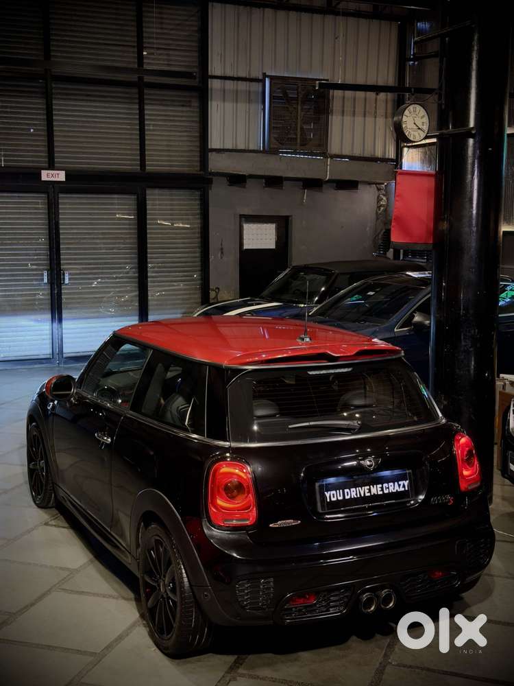 Mini Cooper 3 Door John Works, 2017, Petrol