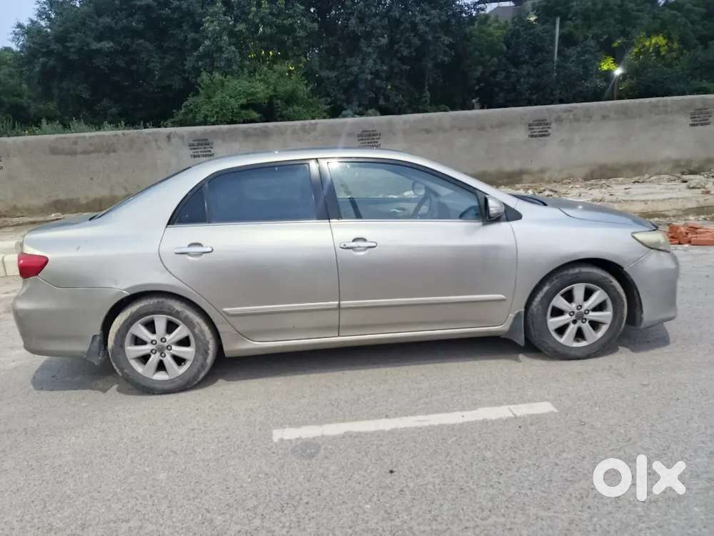 Toyota Corolla Altis 2013 Variant Cng On Paper
