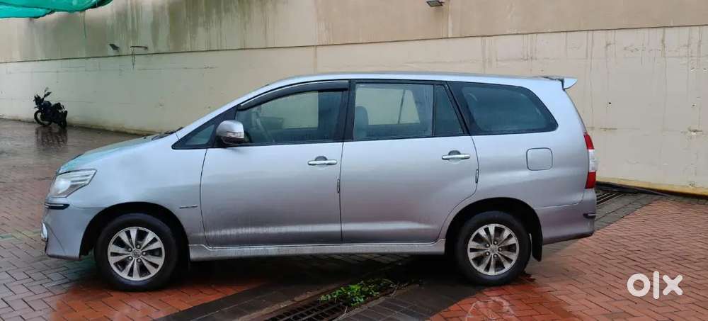 Toyota Innova 2.5 Vx 2016