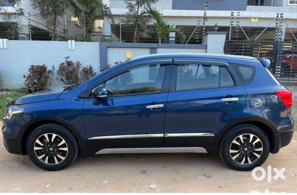 Maruti Suzuki S-cross 2022 Petrol Well Maintained