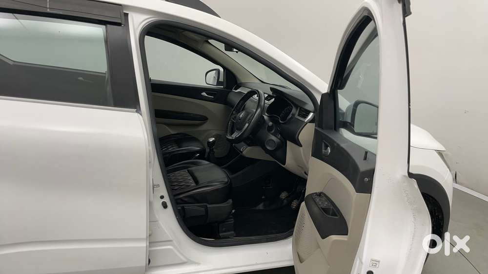 Renault Triber Rxz, 2021, Petrol