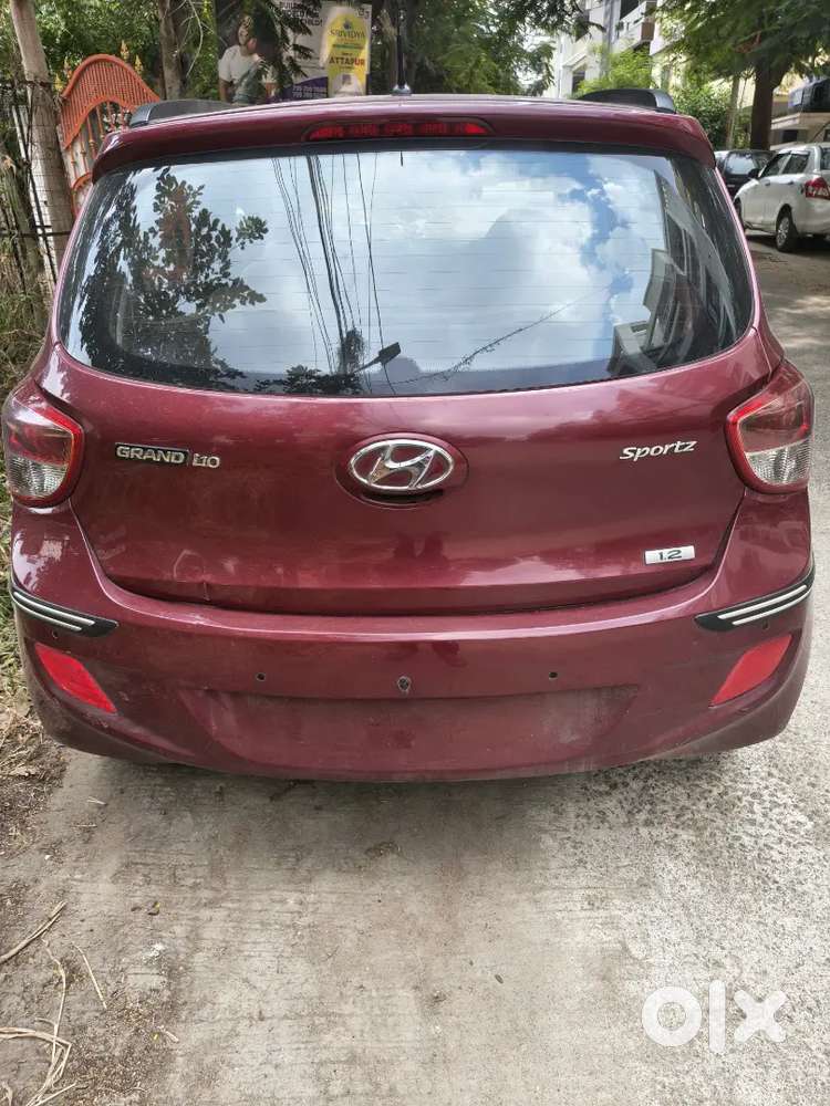 Hyunda Grandi I10 Sportz Petrol 2016