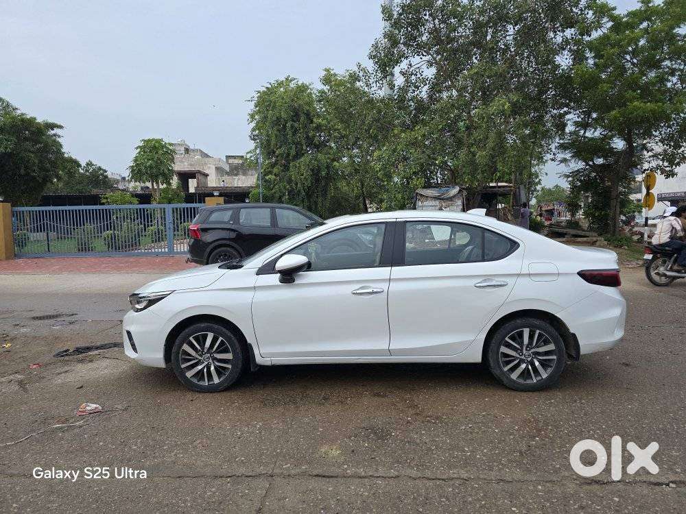 Honda City 1.5 Zx I-vtec Mt, 2023, Petrol