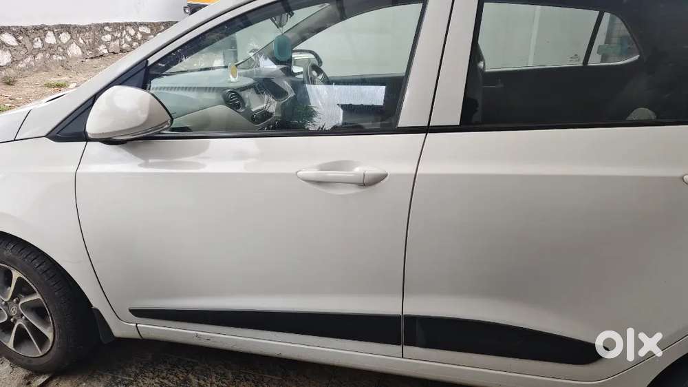 Hyundai Grand I10 2017 Petrol Well Maintained