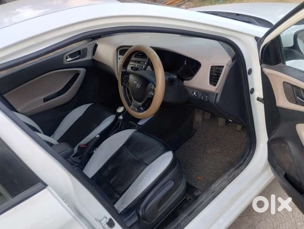 Hyundai I20 2015 Cng & Hybrids Well Maintained..