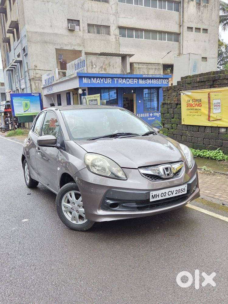 Honda Brio 2011-2013 V Mt, 2013, Petrol