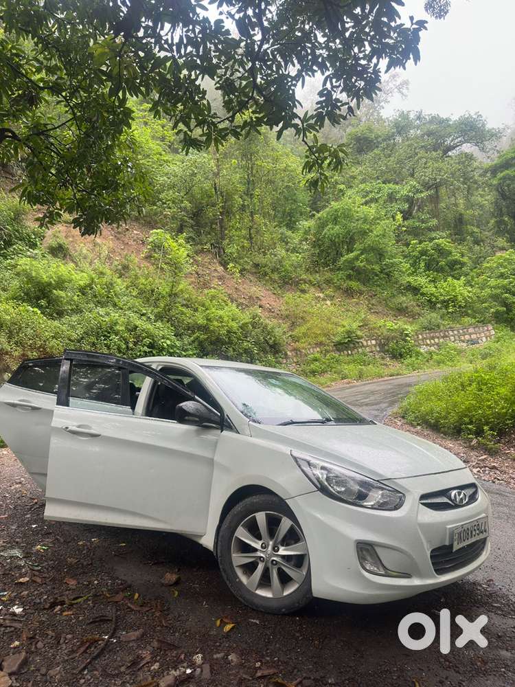 Hyundai Fluidic Verna 2012 Year