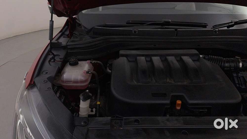 Mahindra Xuv700 2.0 Ax 7 Petrol At Luxury Pack Str, 2021, Petrol