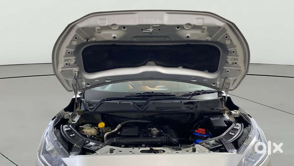 Nissan Magnite 1.0 Xv, 2022, Petrol