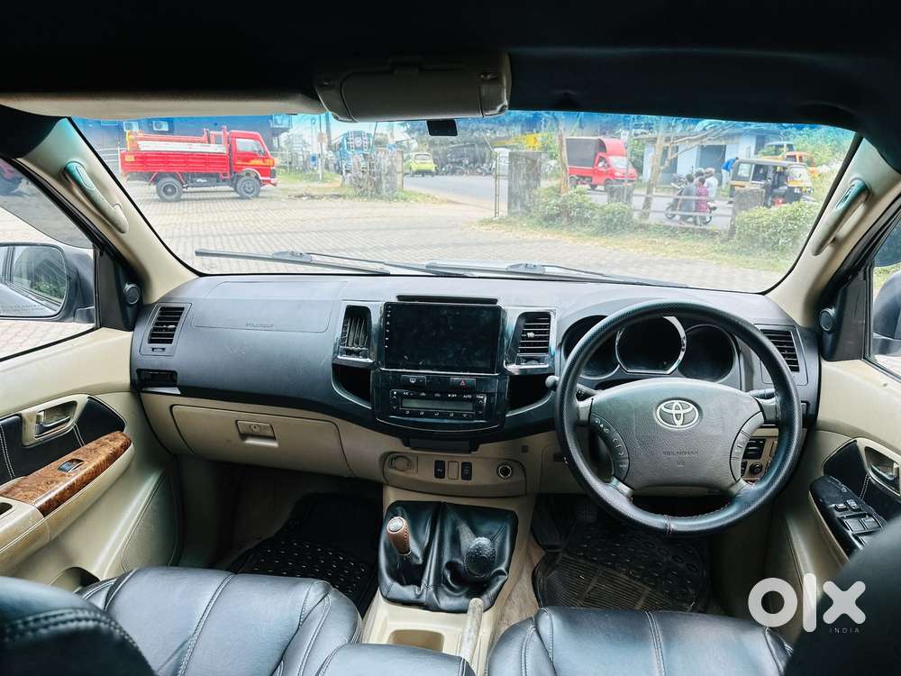 Toyota Fortuner 3.0 4x4 Manual, 2011, Diesel