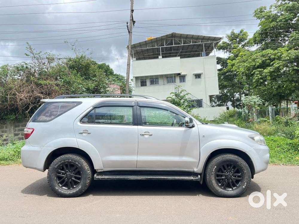 Toyota Fortuner 3.0 4x4 Manual, 2010, Diesel