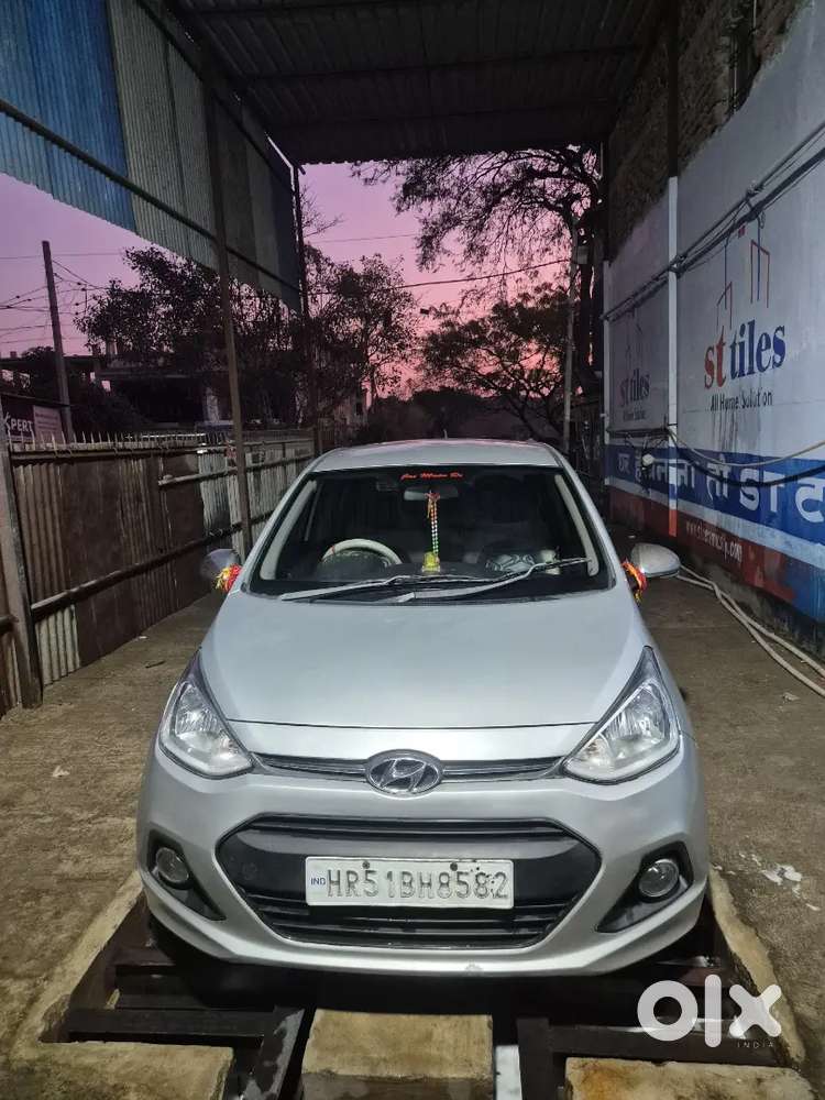 Hyundai Xcent 2016