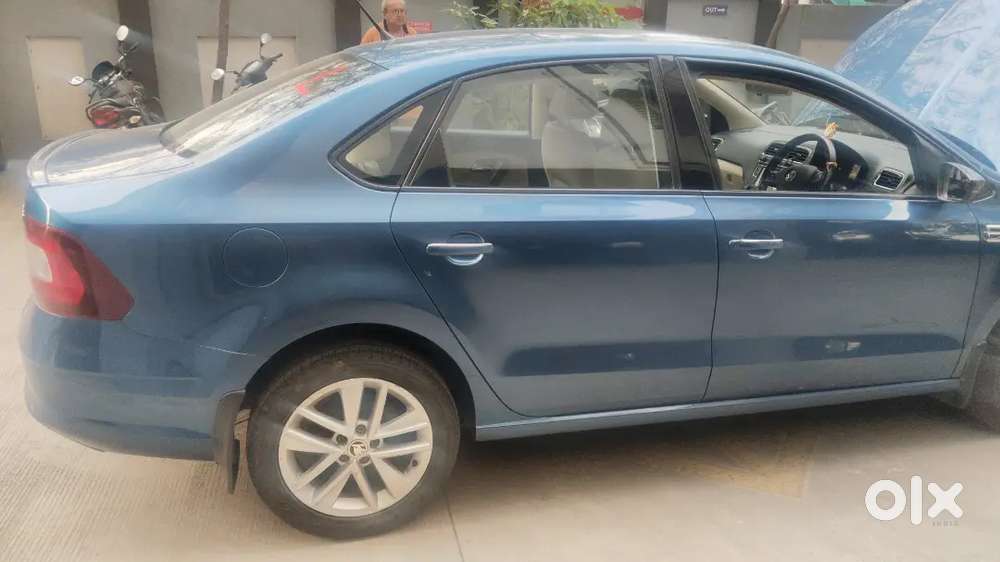 Skoda Rapid Elegance 1.6 Mpi Petrol 2017 Silk Blue
 For Sale.