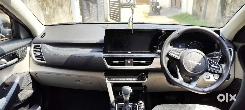 Black Kia Seltos 2023, 11000km, Single Owner, Well Maintained