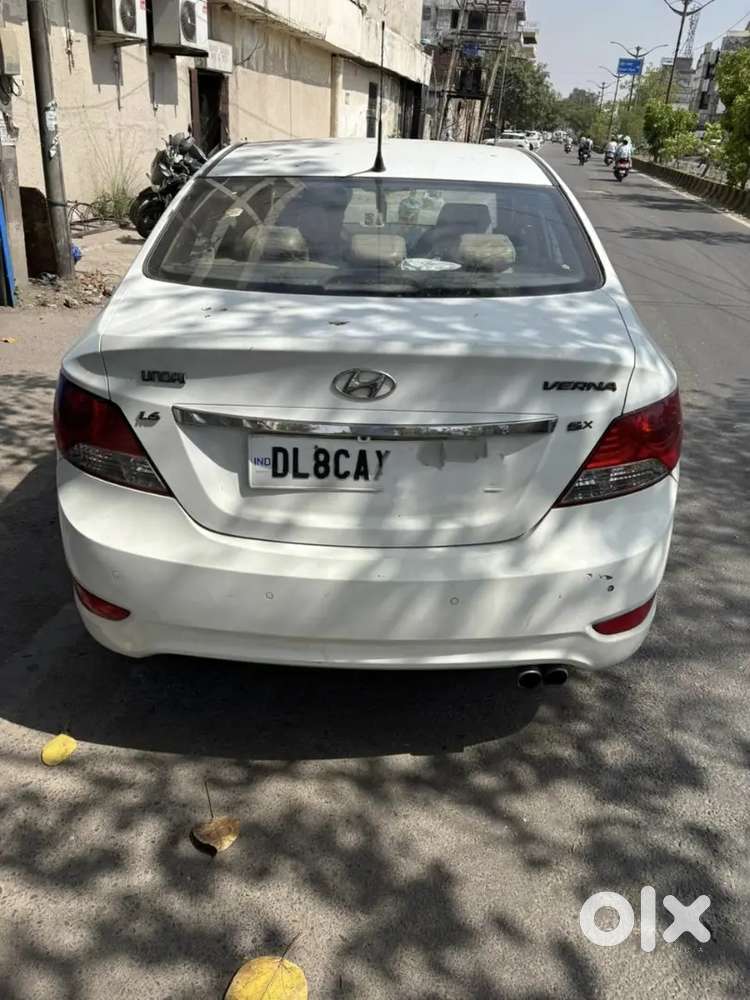 Hyundai Fluidic Verna 2012