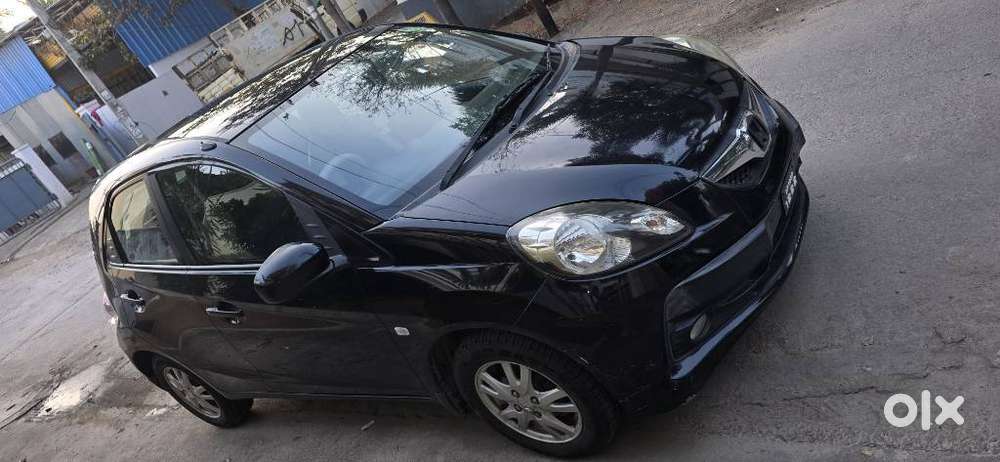 Honda Brio V Automatic, 2013, Petrol