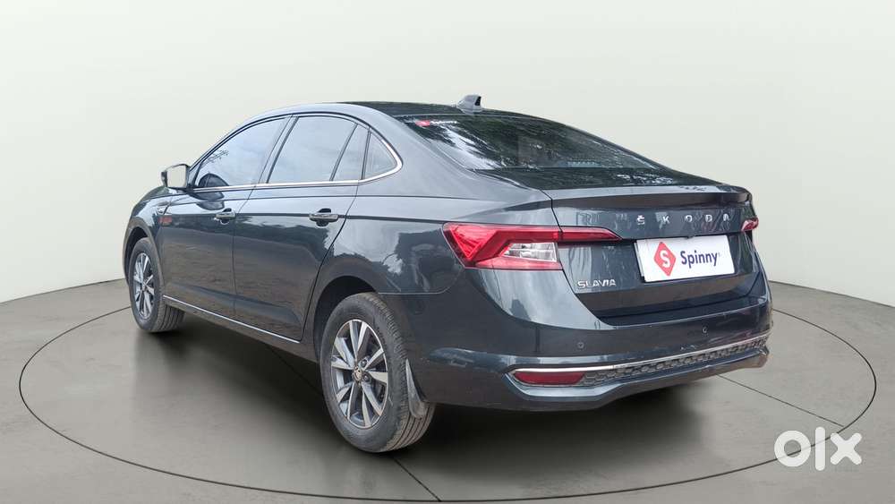 Skoda Slavia Style 1.0l Tsi At, 2024, Petrol