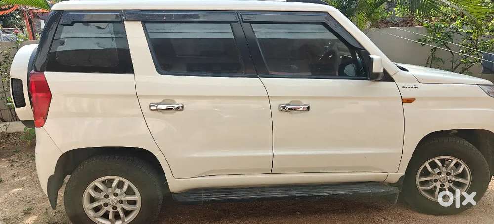 Mahindra Tuv 300 T8 2017 Diesel 76300 Km Driven