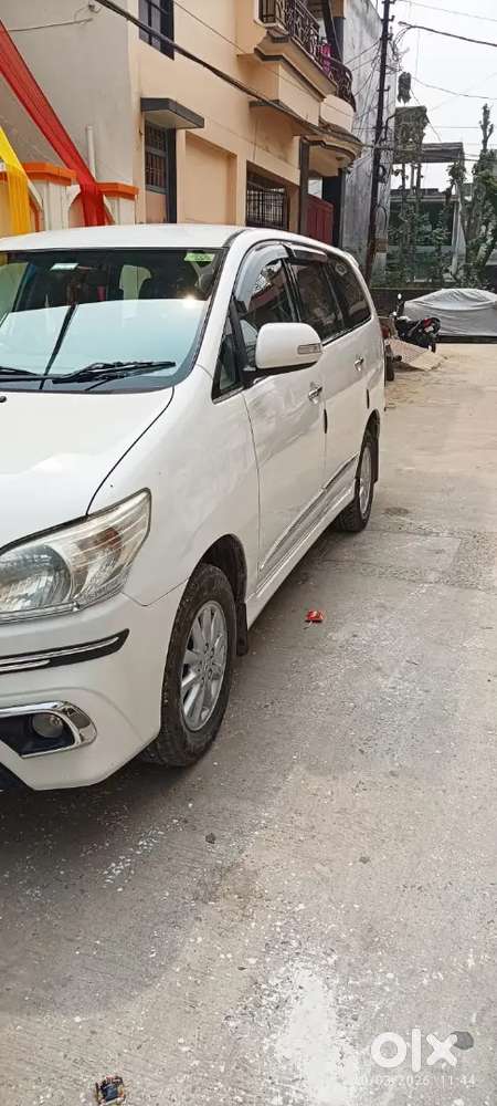 Toyota Innova 2014 Diesel Well Maintained