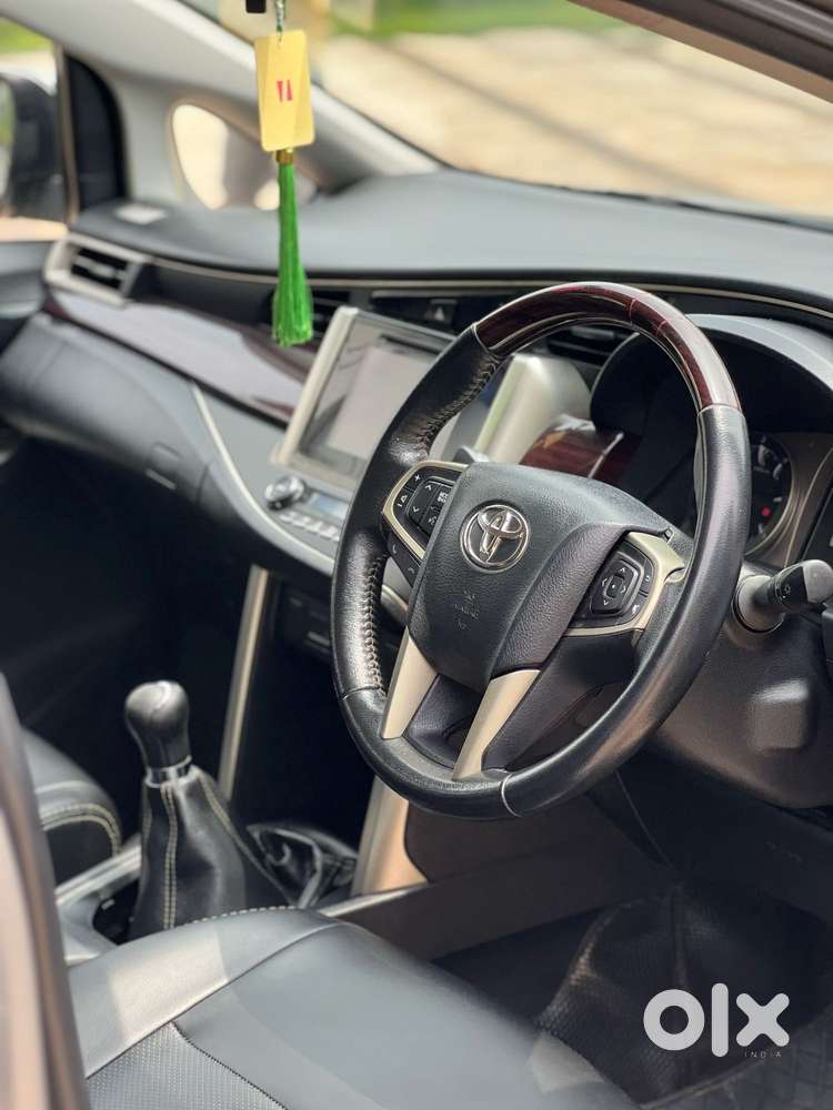 Toyota Innova Crysta 2.4 V, 2017, Diesel