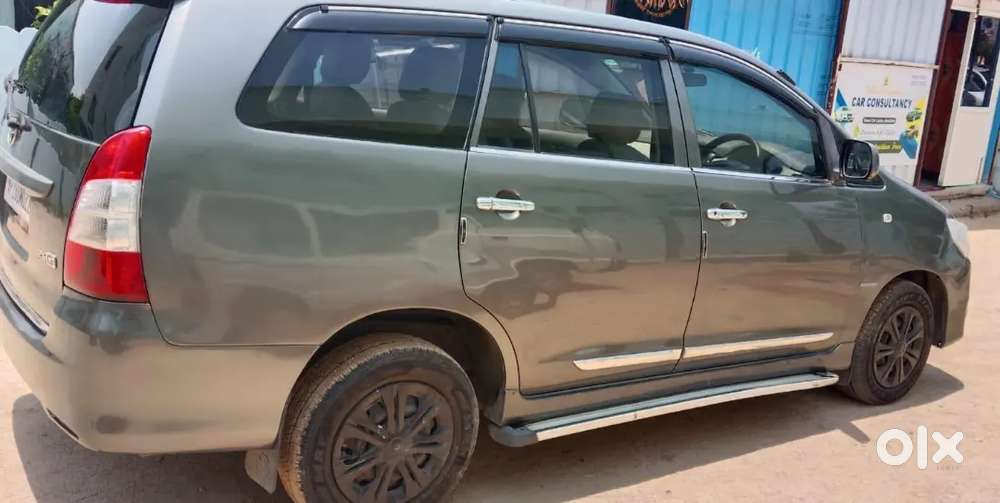 Toyota Innova 2.5 2013