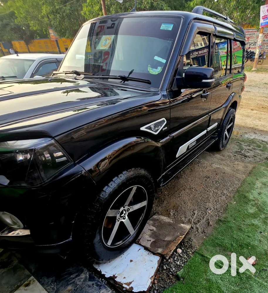 Mahindra Scorpio S9 Diesel 2021model December Regristed 2022 Adventure