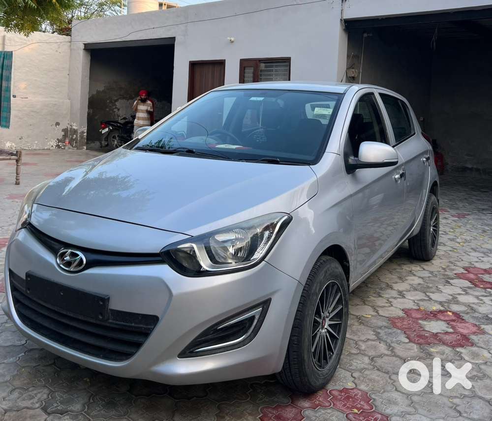 Hyundai I20 Magna Petrol 2013
