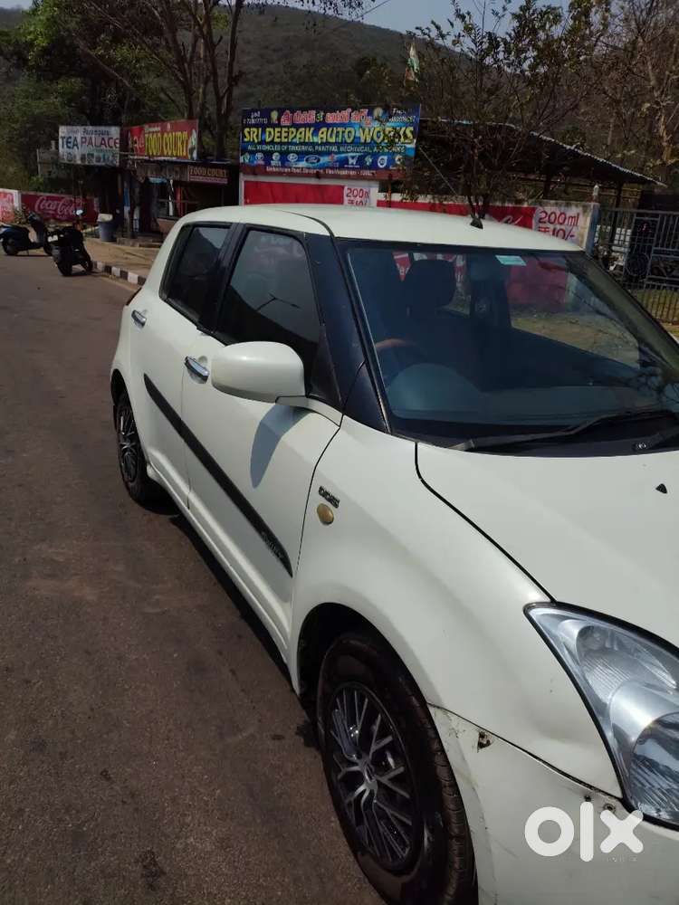 Maruti Suzuki Swift 2011 Diesel 120000 Km Driven