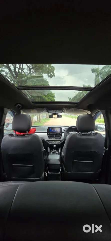 Tata Safari, 2023, Diesel