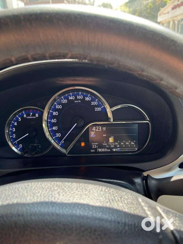 Toyota Yaris V Cvt, 2019, Petrol