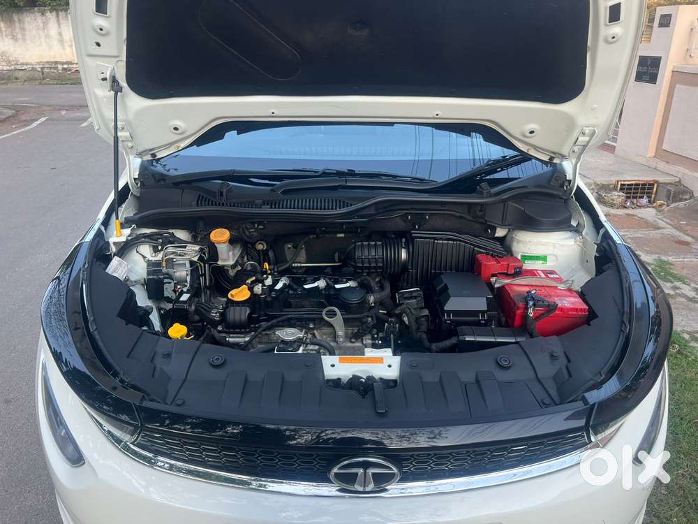 Tata Altroz Xz, 2022, Petrol