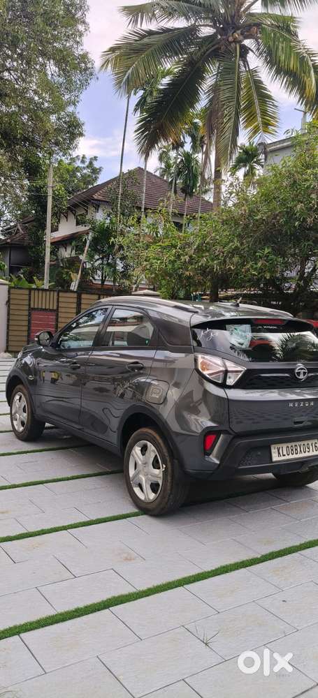 Tata Nexon 1.5 Revotorq Xm (s), 2022, Petrol