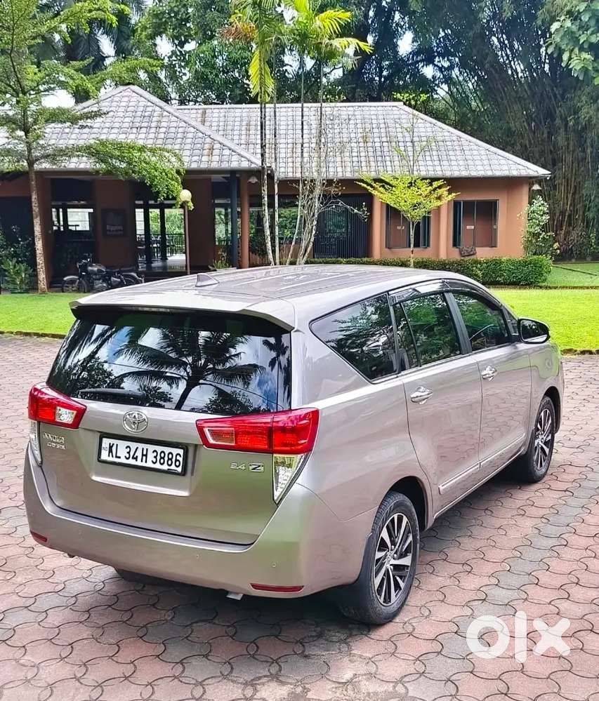 Toyota Innova Crysta 2022 Z 2.4 Automatic
