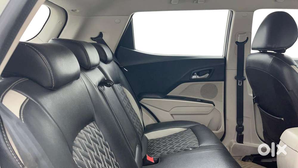 Mahindra Xuv300 W8 Diesel, 2019, Diesel