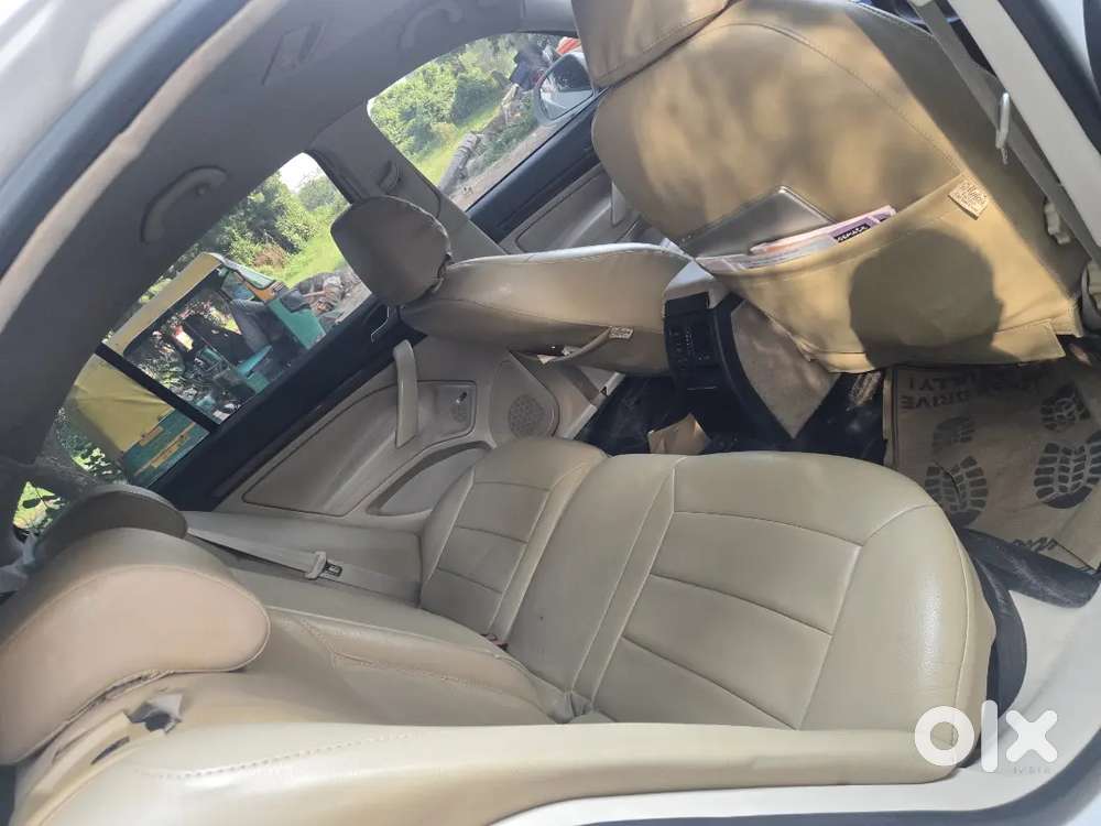 Skoda Laura 2.0 Ambiente 2012