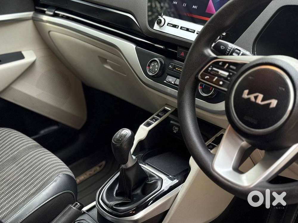 Kia Carens 1.5 Prestige 7 Str, 2024, Petrol